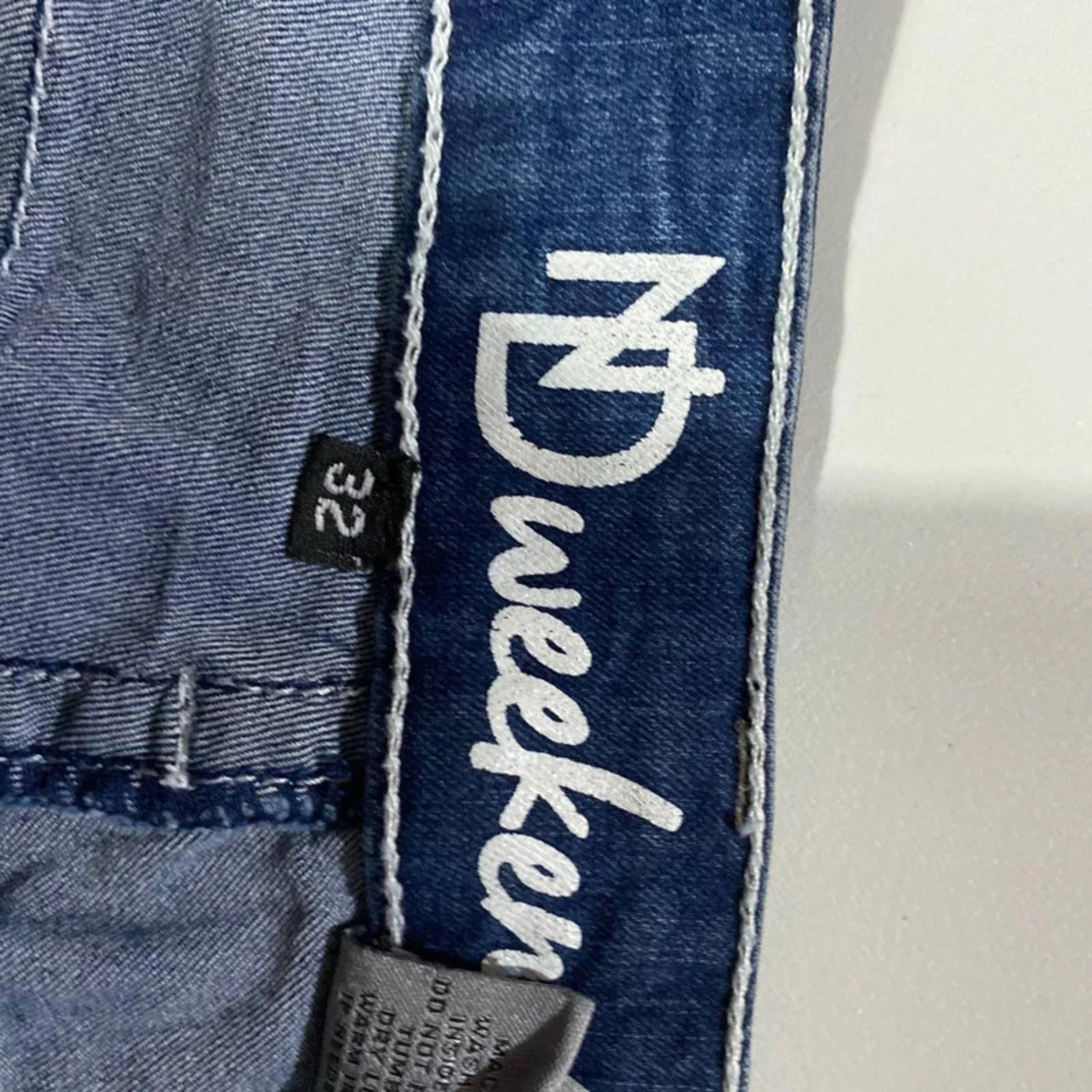 mini skirt 32 inch waist estimate size 14 - vintage y2k mcbling 2000s