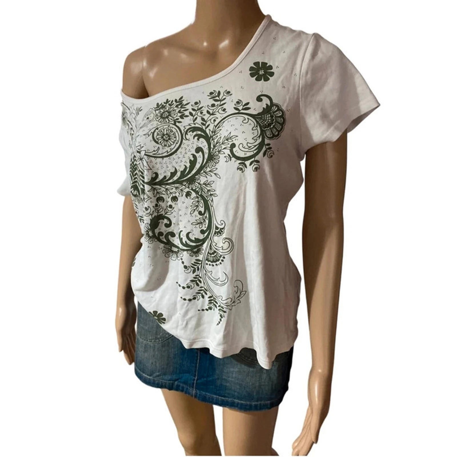 size 16 floral green and white top vintage 2000s pattern