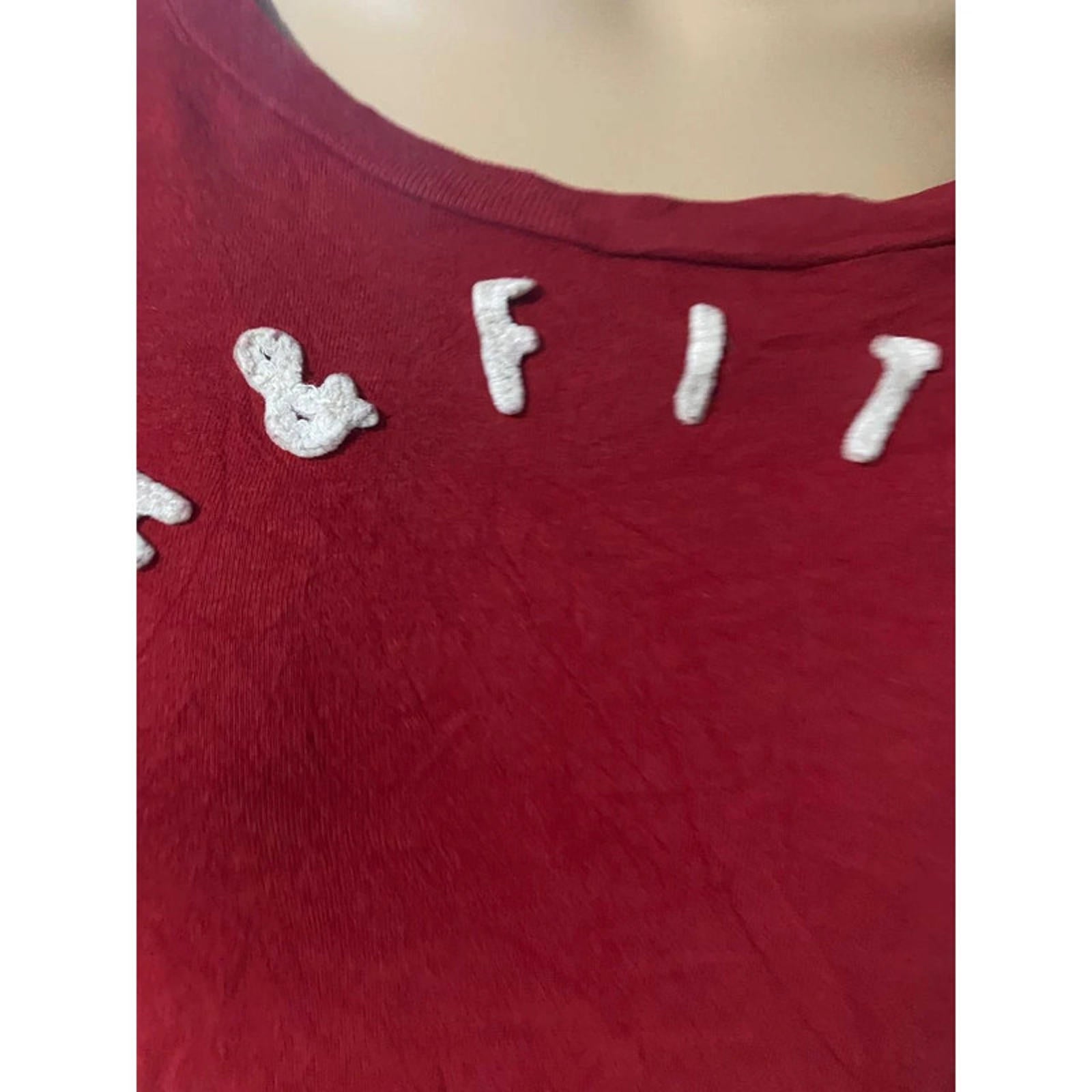 size medium abercrombie and fitch red long sleeve vintage top y2k 2000s christmas