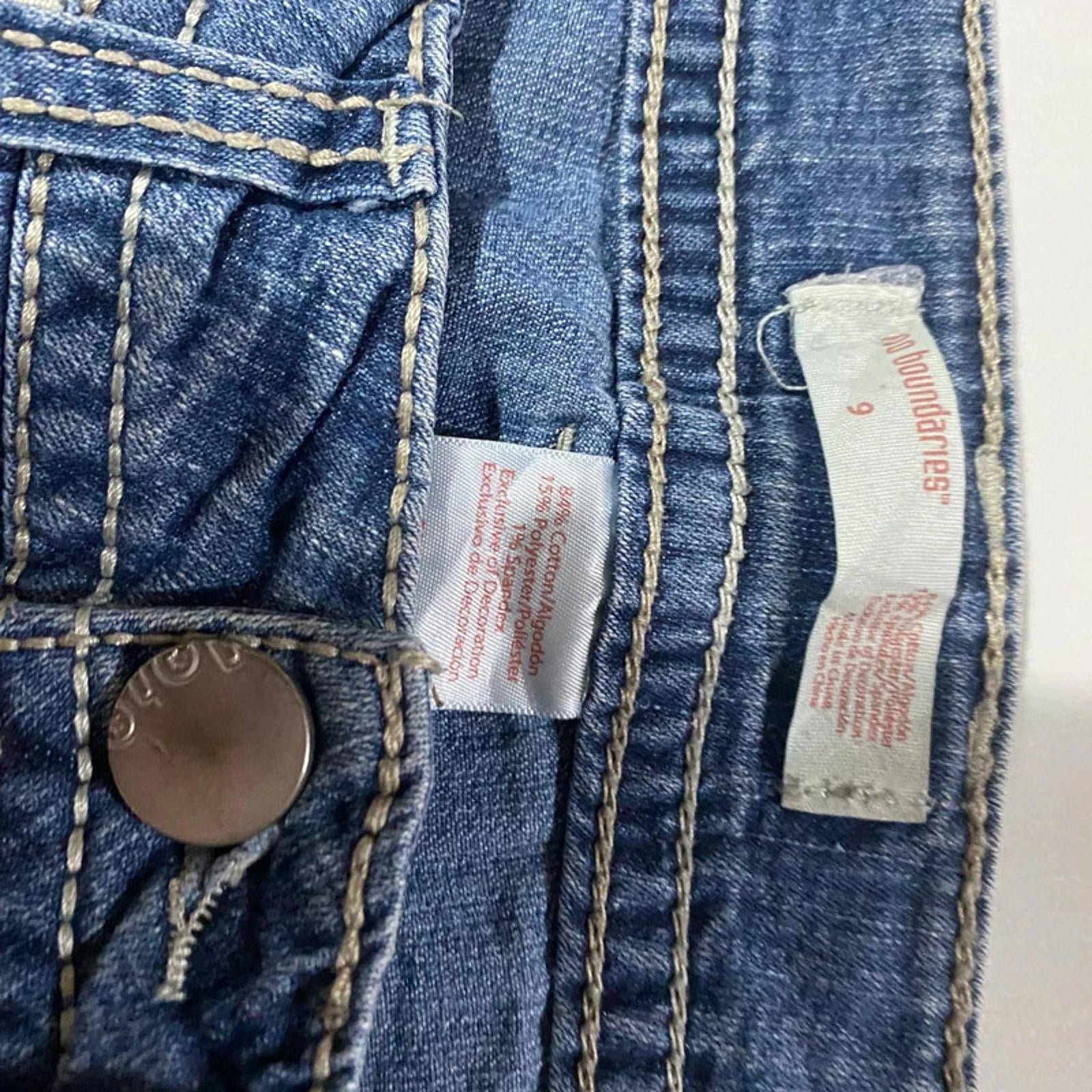 vintage denim shorts embellished - size 10 - waist 28 - y2k 2000s mcbling