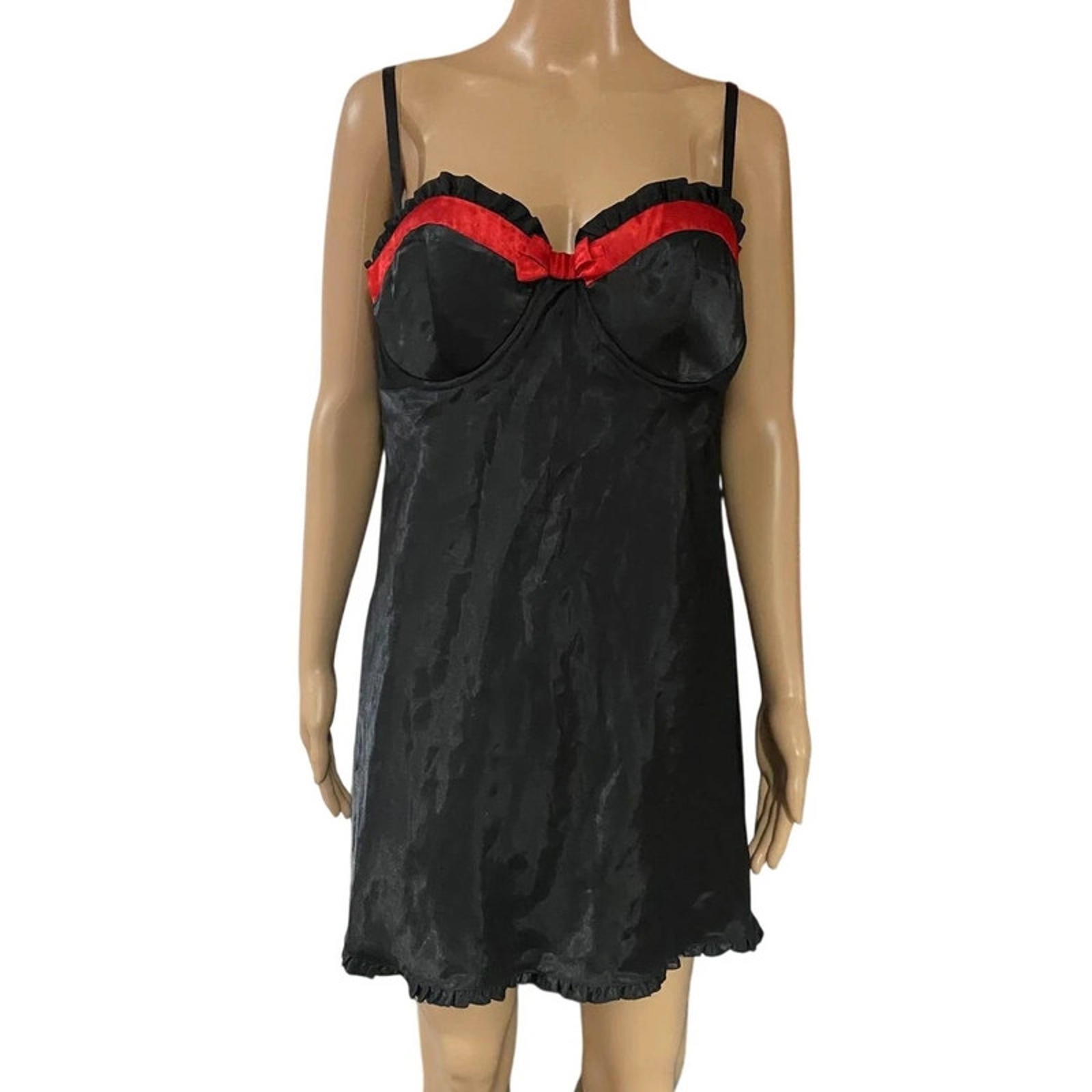 flora size xxl silky babydoll - black and red goth emo vintage y2k 2000s