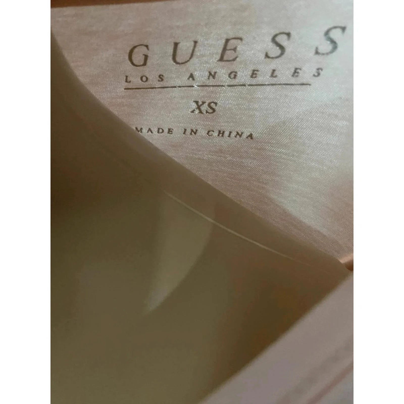 guess size xs vintage pink tshirt 2000s y2k mcbling american