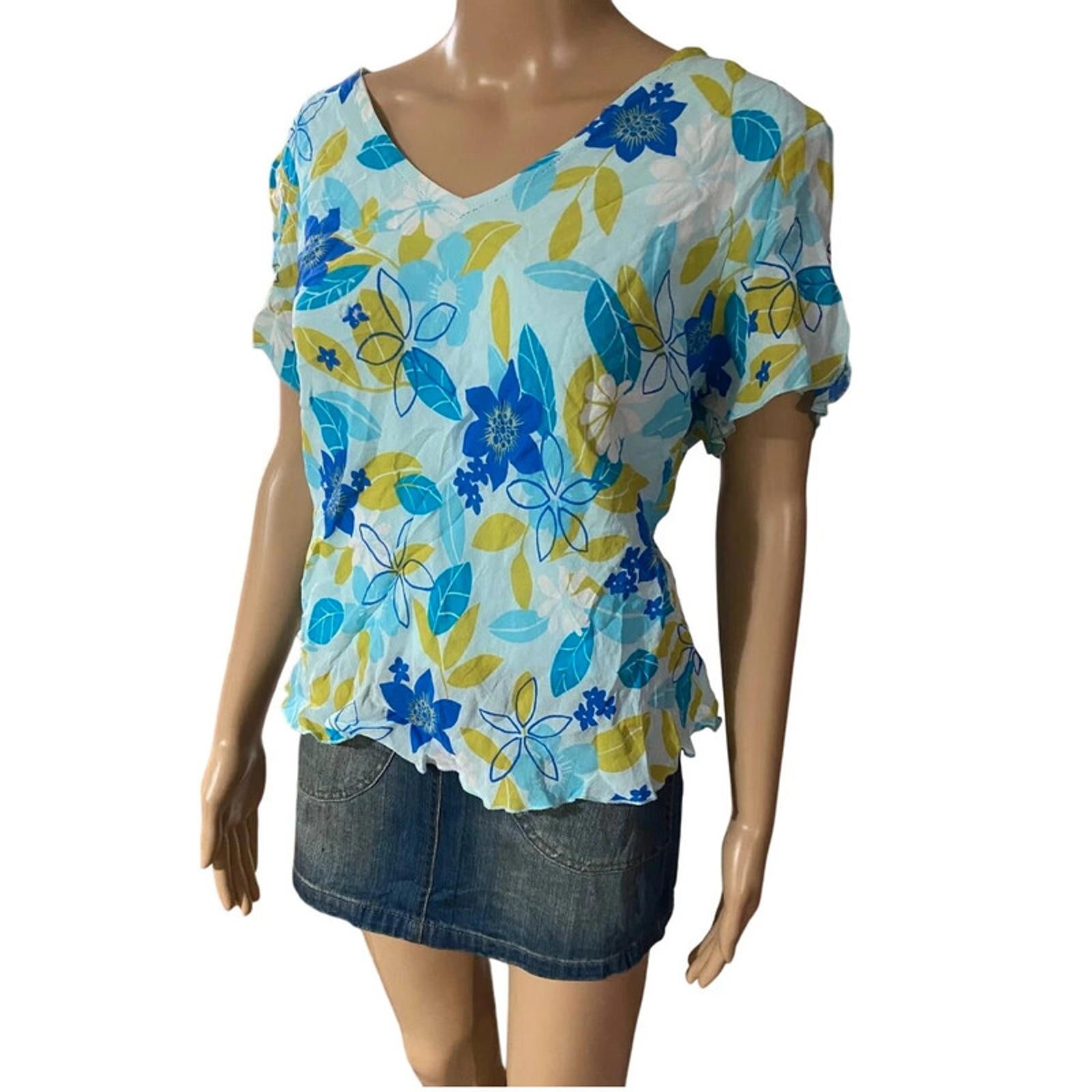 size 18 floral blue and green 2000s y2k top