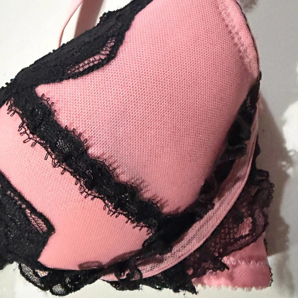 pink lace vintage y2k 2000s bra size