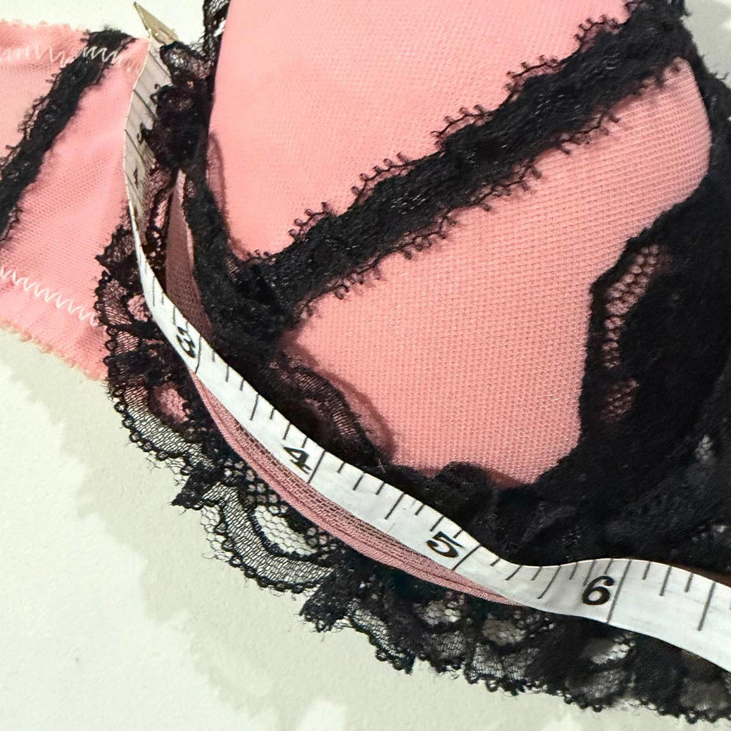 pink lace vintage y2k 2000s bra size
