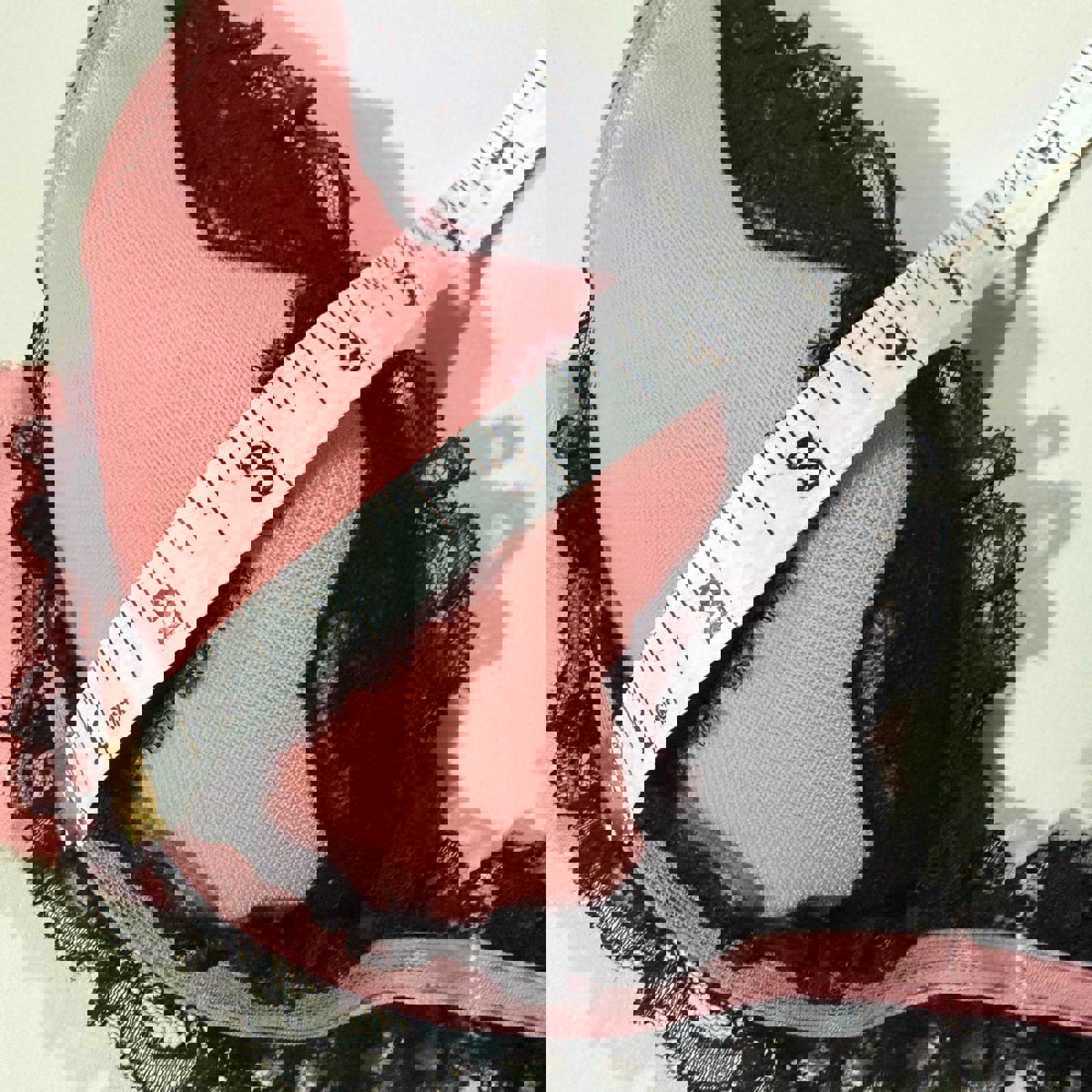 pink lace vintage y2k 2000s bra size