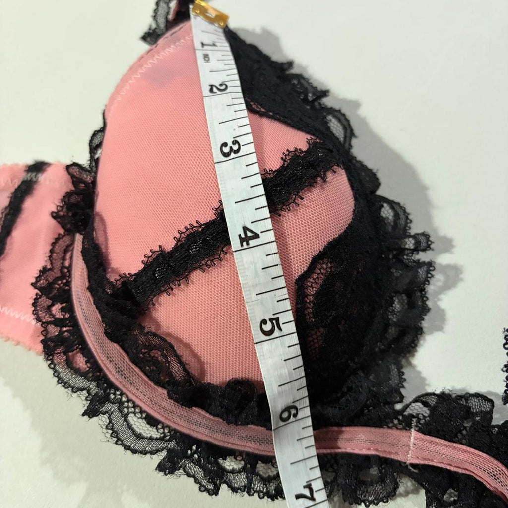 pink lace vintage y2k 2000s bra size