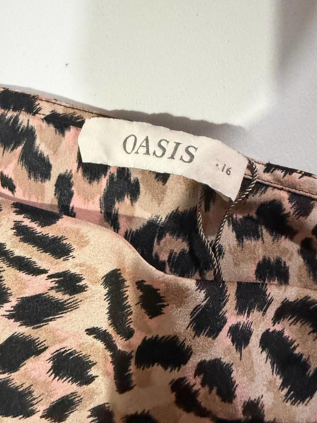oasis leopard print size 16 y2k top